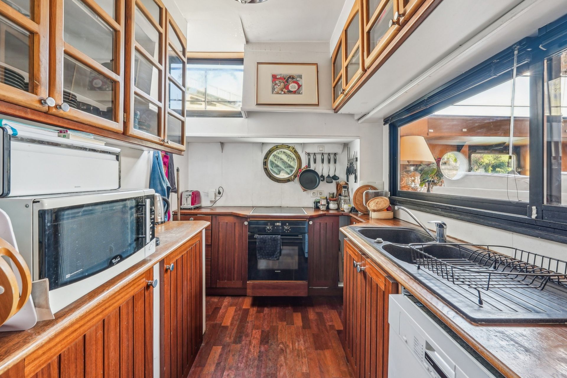 péniche de luxe 5 Pièces en vente sur PARIS (75005)