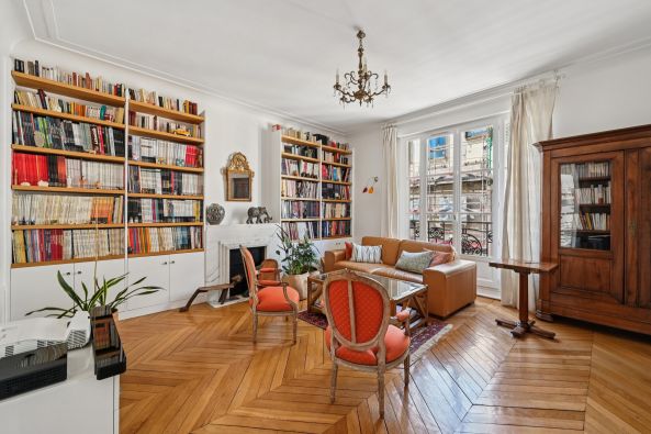 Sale Luxury apartment Paris 16 5 Rooms 133 m²