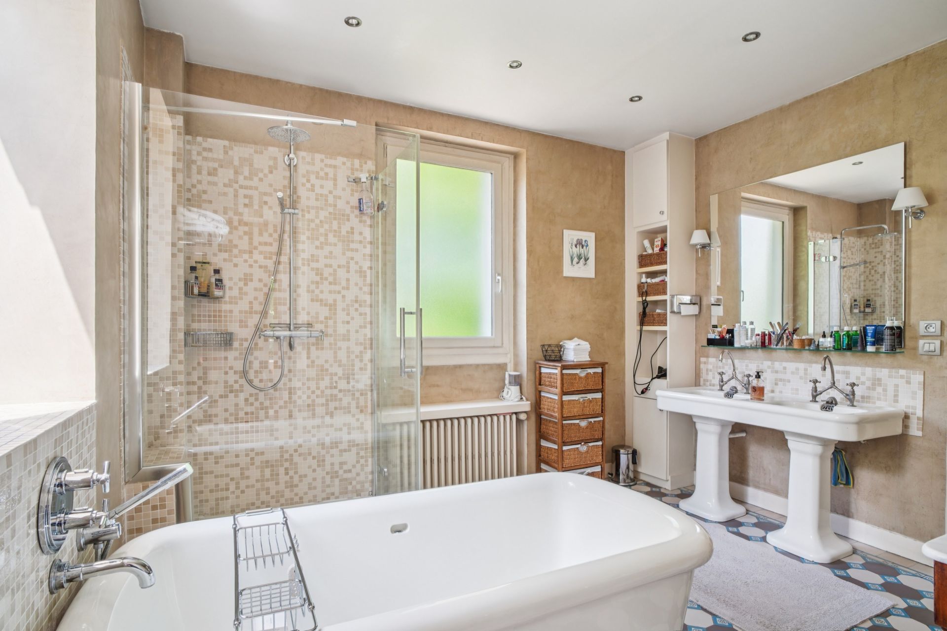 luxury house 8 Rooms for sale on LE VESINET (78110)