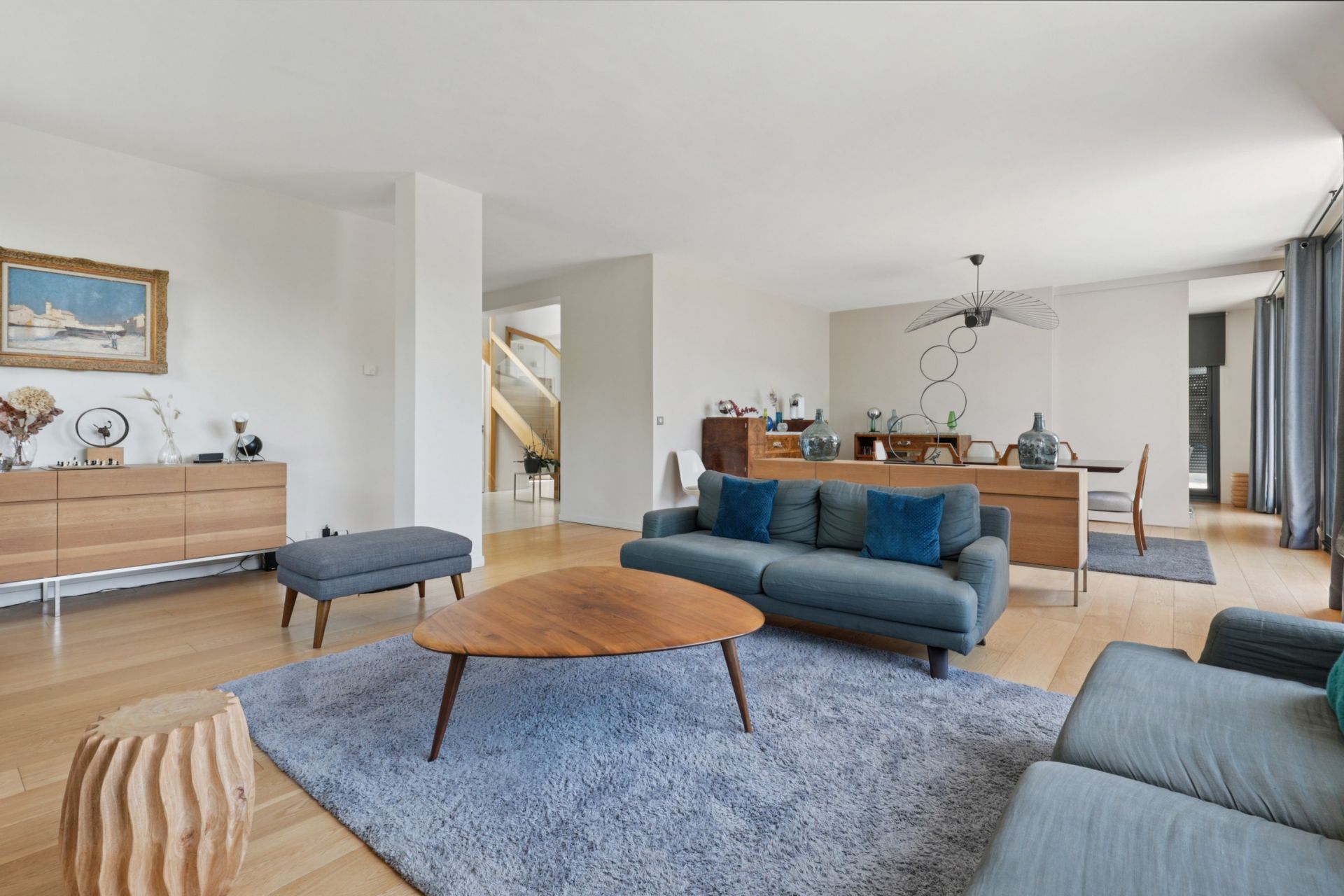luxury house 9 Rooms for sale on ST CLOUD (92210)
