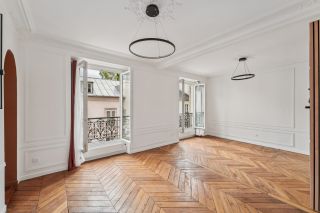 luxury apartment 3 Rooms for sale on PARIS (75017)