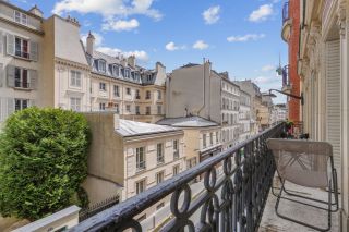 luxury apartment 5 Rooms for sale on PARIS (75017)
