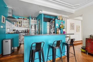 luxury apartment 5 Rooms for sale on PARIS (75017)