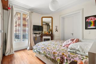 luxury apartment 5 Rooms for sale on PARIS (75017)