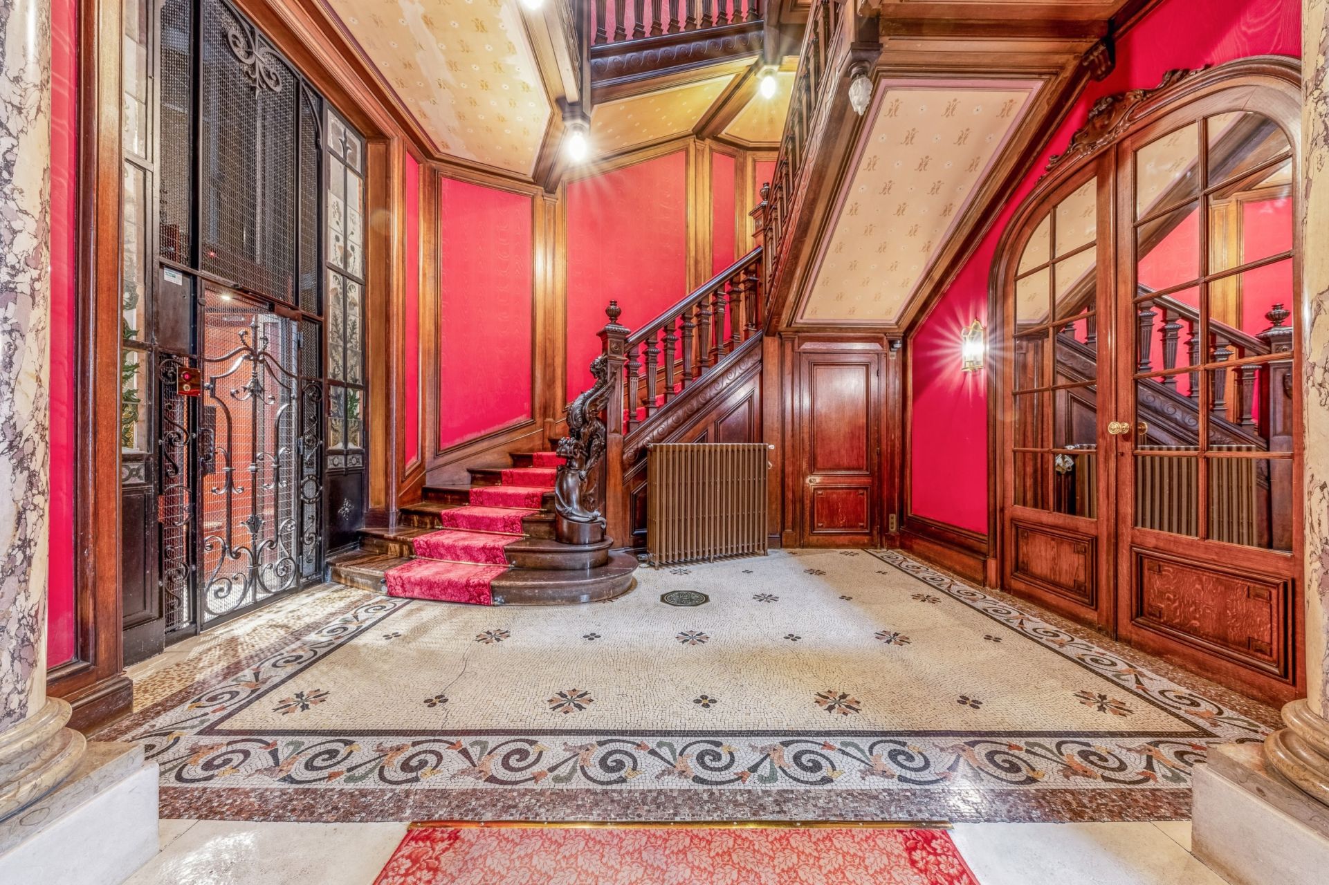 luxury apartment 7 Rooms for sale on PARIS (75017)