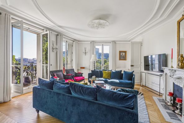 Sale Luxury apartment Paris 4 5 Rooms 143 m²