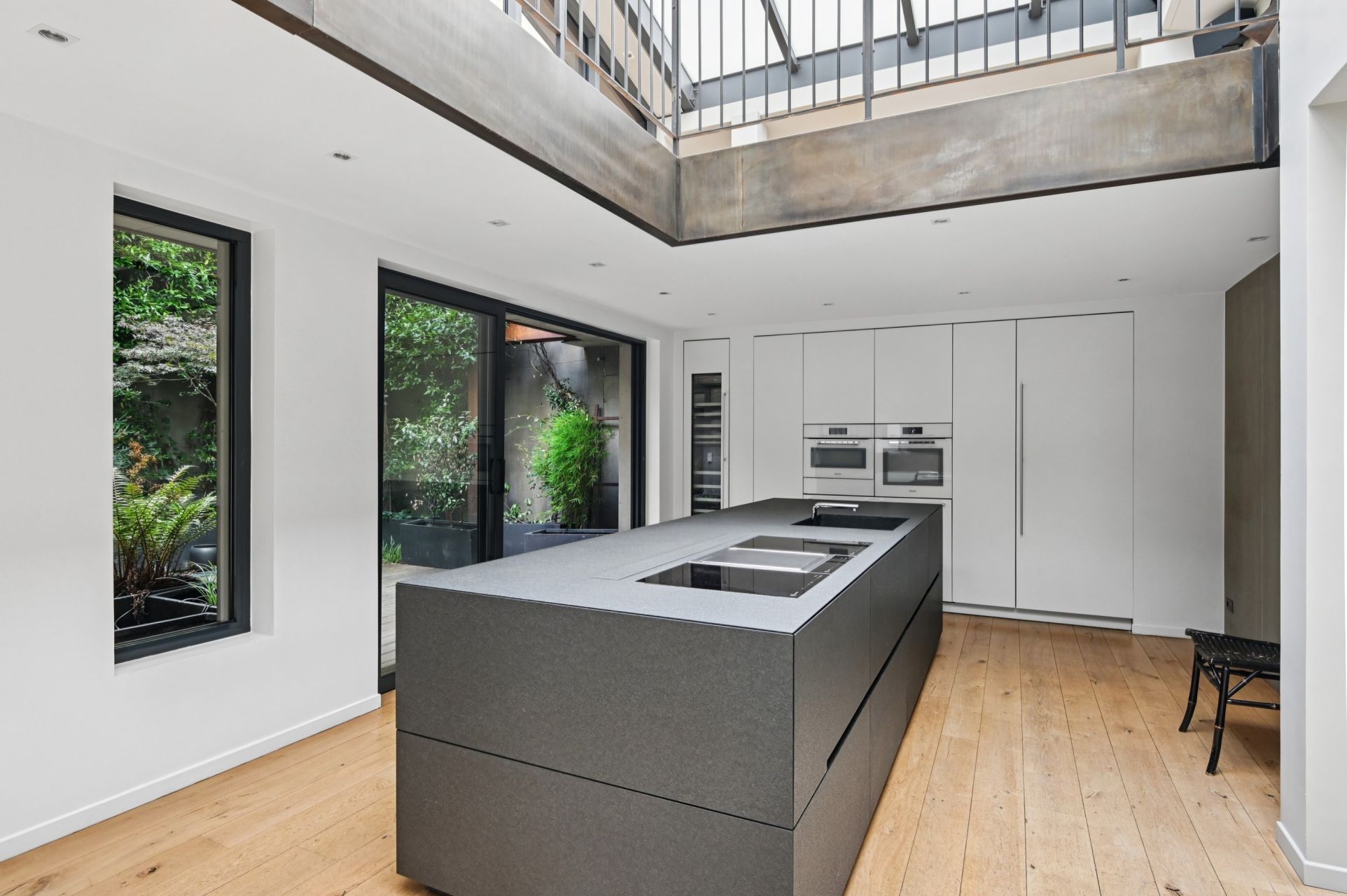 luxury apartment 5 Rooms for sale on PARIS (75003)