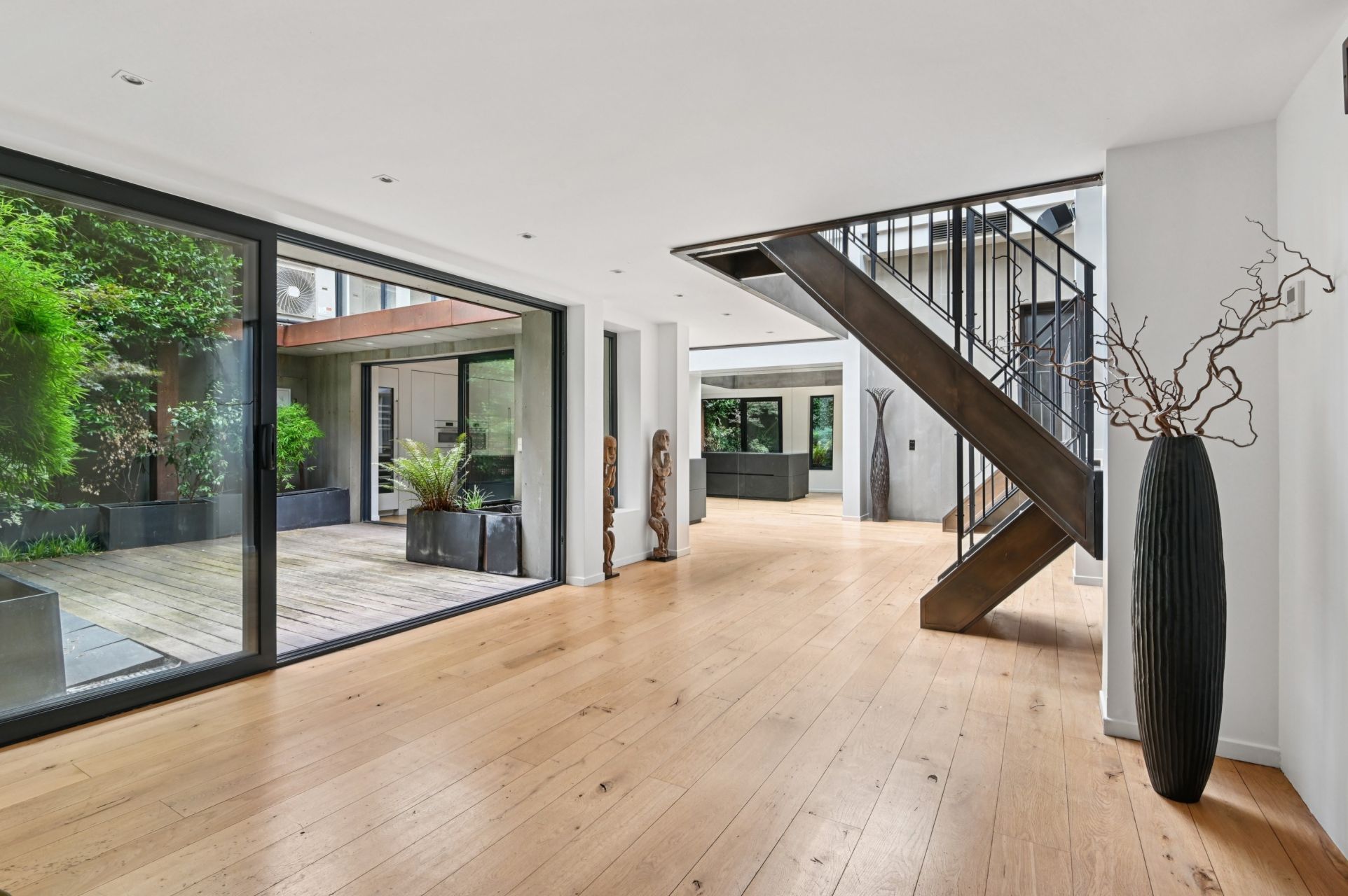 luxury apartment 5 Rooms for sale on PARIS (75003)