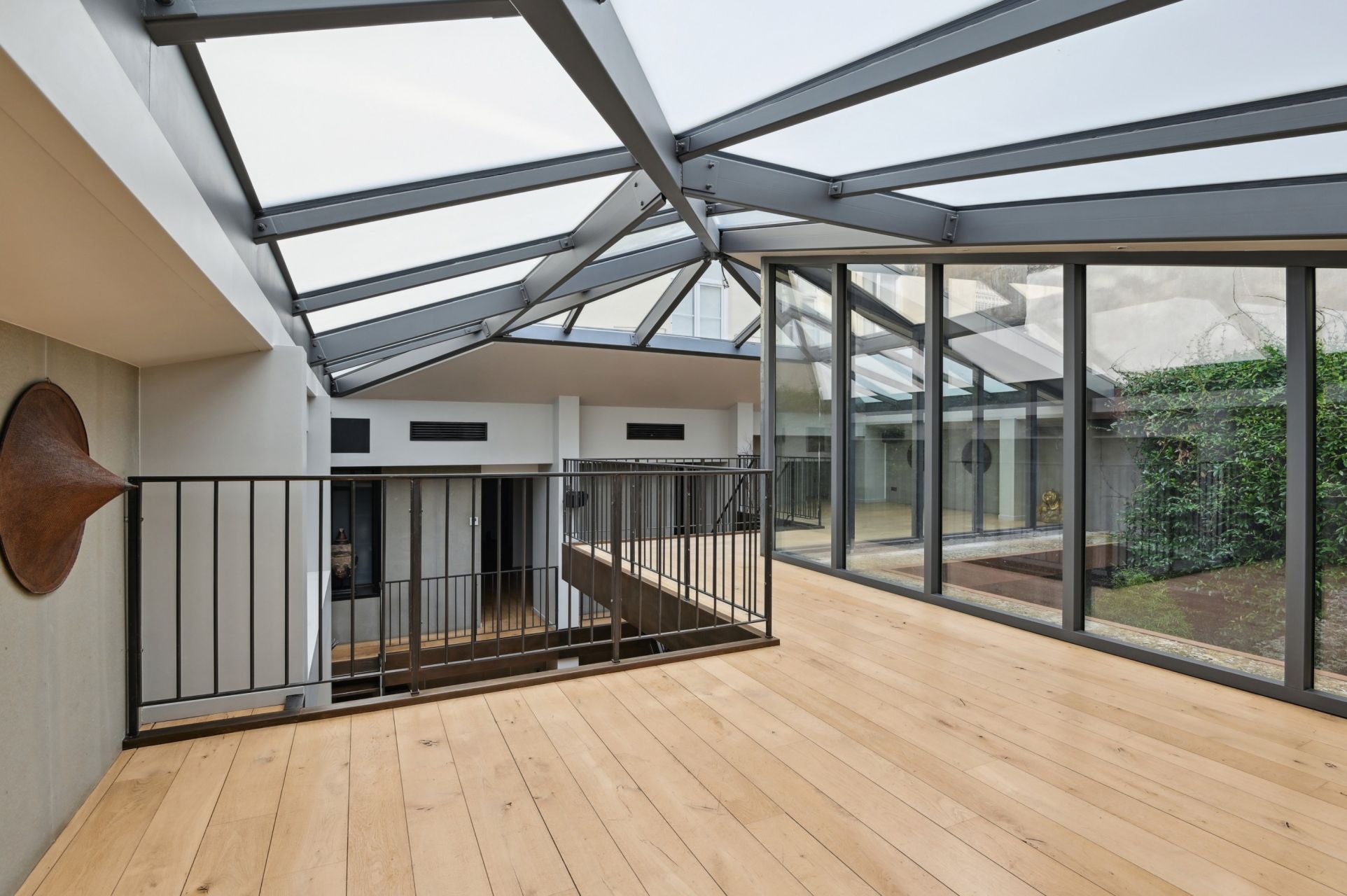 luxury apartment 5 Rooms for sale on PARIS (75003)