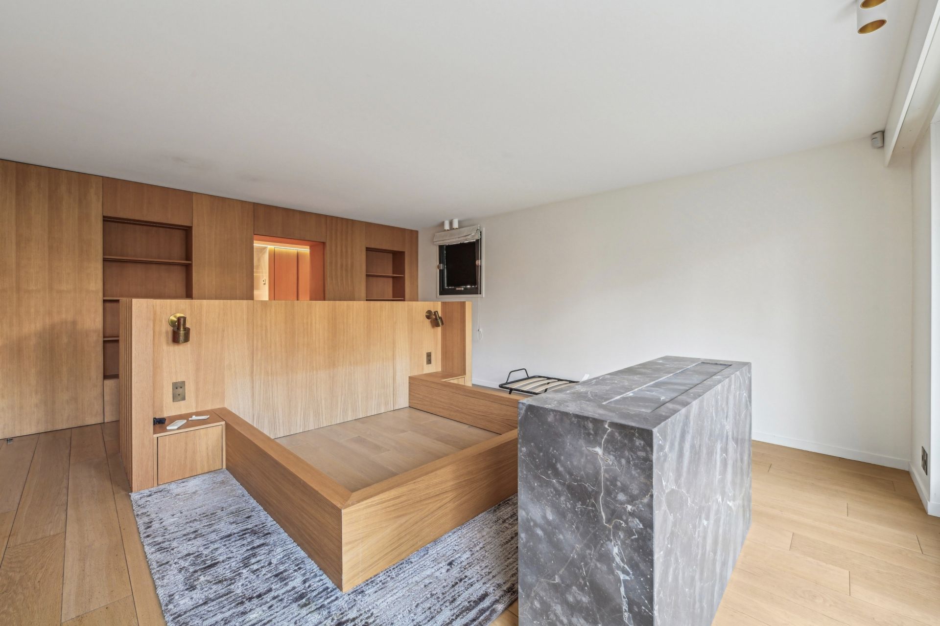 luxury apartment 7 Rooms for sale on NEUILLY SUR SEINE (92200)