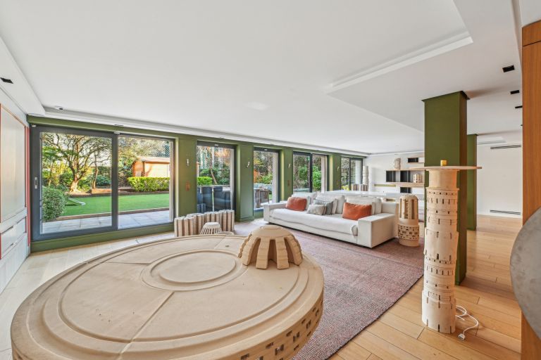 luxury apartment 7 Rooms for sale on NEUILLY SUR SEINE (92200)