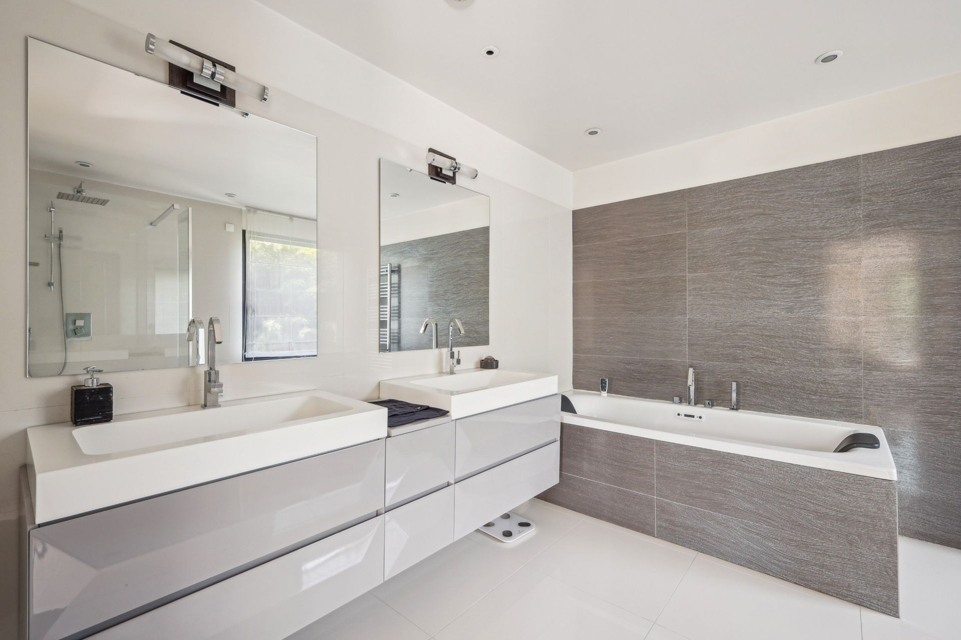 maison de luxe 7 Pièces en vente sur VERRIERES LE BUISSON (91370)