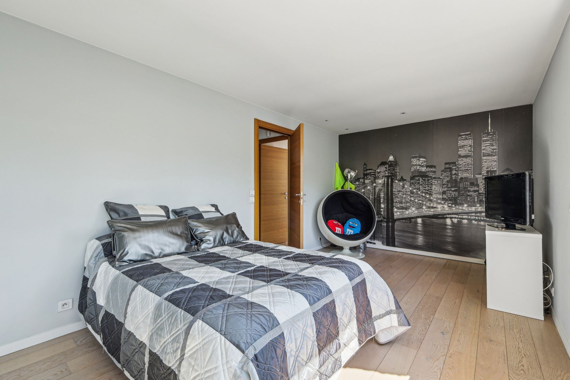 maison de luxe 7 Pièces en vente sur VERRIERES LE BUISSON (91370)