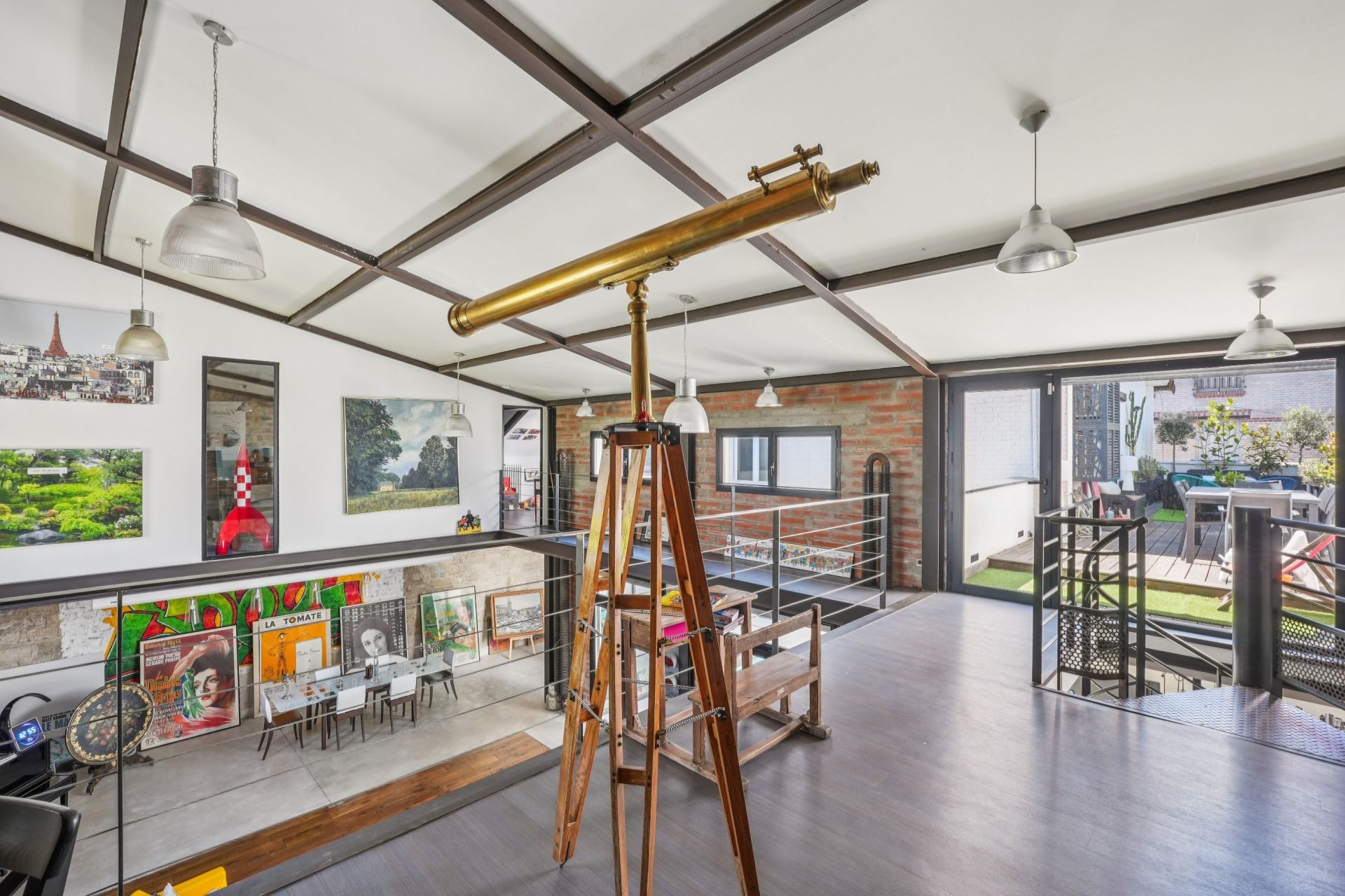 luxury house 6 Rooms for sale on ASNIERES SUR SEINE (92600)