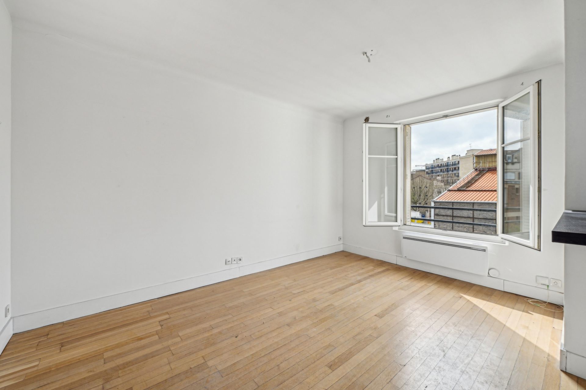 luxury apartment 5 Rooms for sale on BOULOGNE BILLANCOURT (92100)