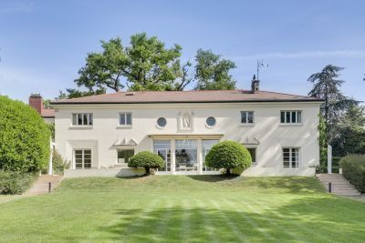 Rental Architect's house Garches 11 Rooms 363 m²