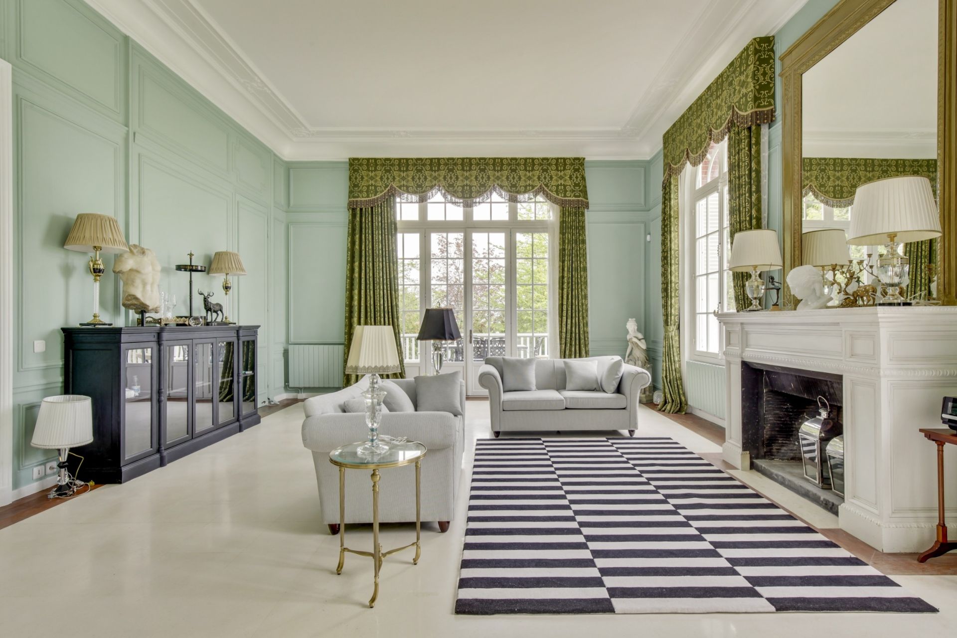 maison de luxe 11 Pièces en location sur LOUVECIENNES (78430)