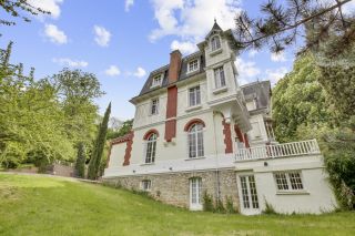 maison de luxe 11 Pièces en location sur LOUVECIENNES (78430)