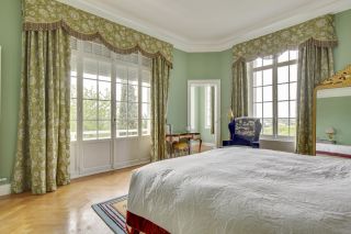 maison de luxe 11 Pièces en location sur LOUVECIENNES (78430)