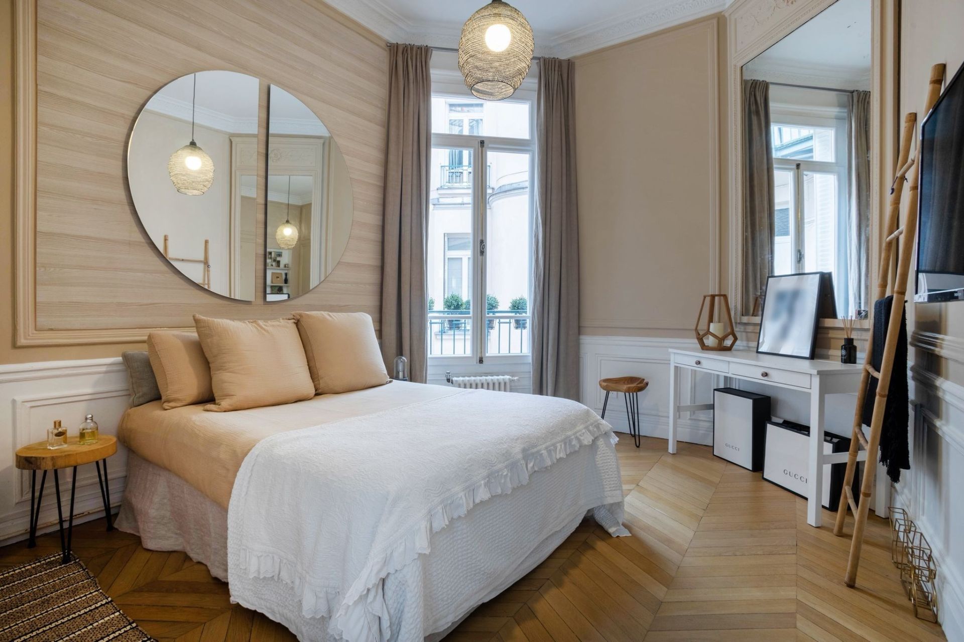 luxury apartment 5 Rooms for rent on PARIS (75017)