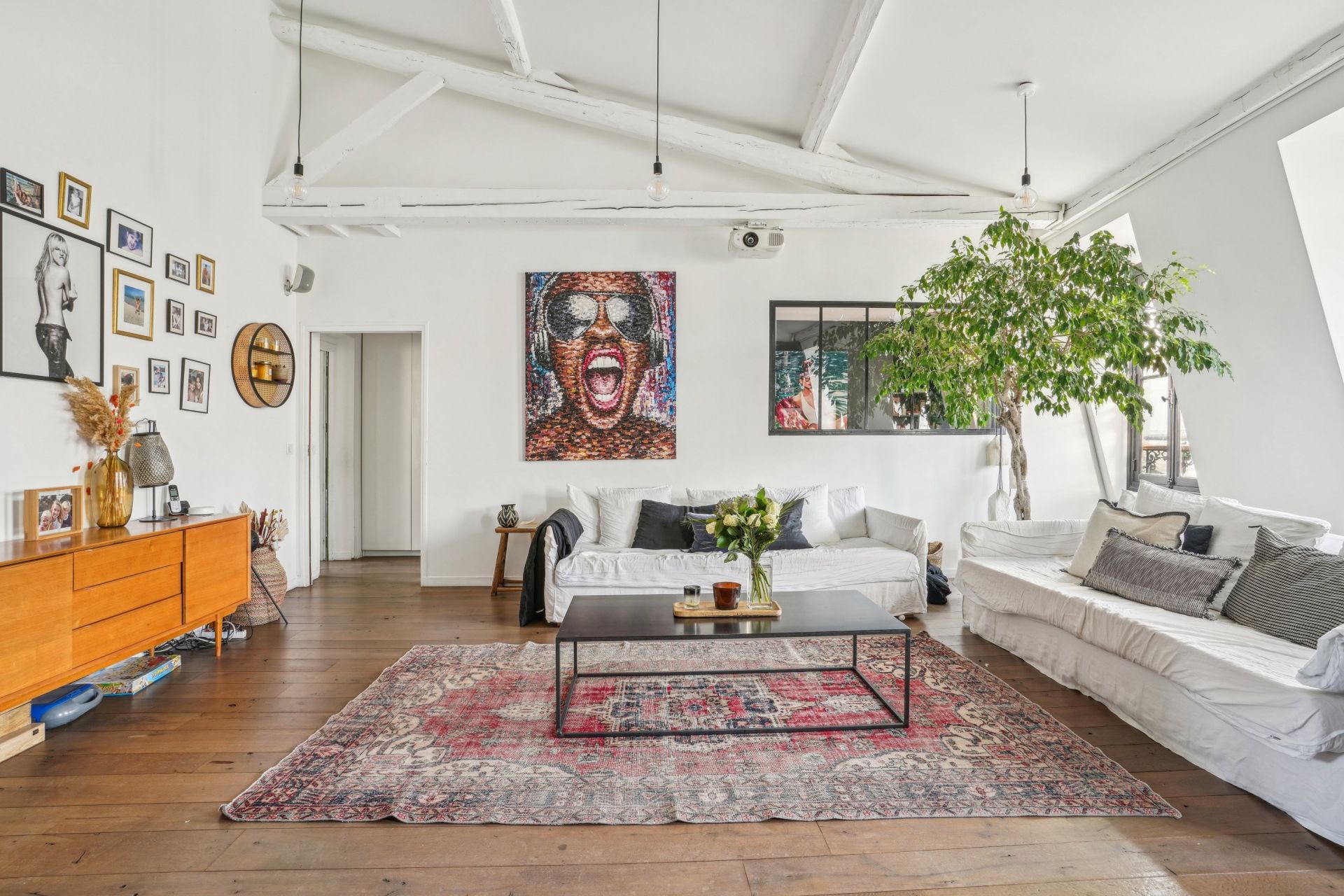 luxury apartment 6 Rooms for sale on NEUILLY SUR SEINE (92200)