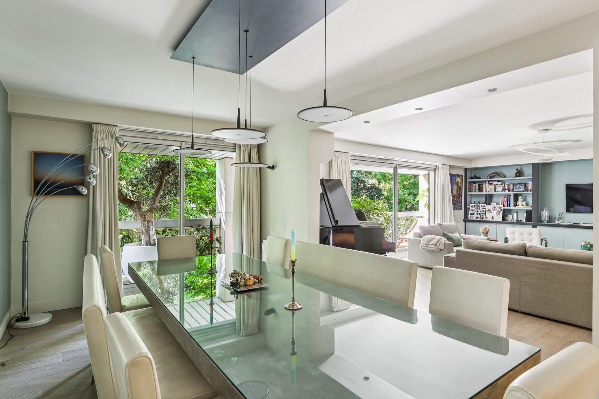 luxury apartment 7 Rooms for sale on NEUILLY SUR SEINE (92200)