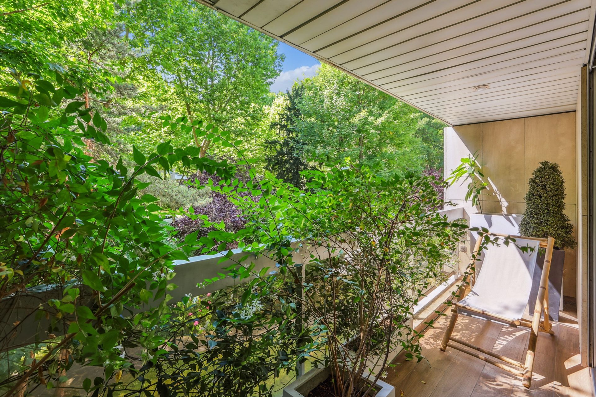 luxury apartment 7 Rooms for sale on NEUILLY SUR SEINE (92200)