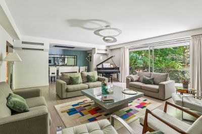 Sale Luxury apartment Neuilly-sur-Seine 7 Rooms 215.8 m²