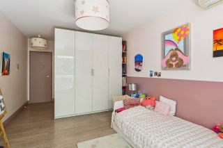 luxury apartment 7 Rooms for sale on NEUILLY SUR SEINE (92200)