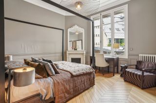 luxury house 9 Rooms for rent on PARIS (75017)