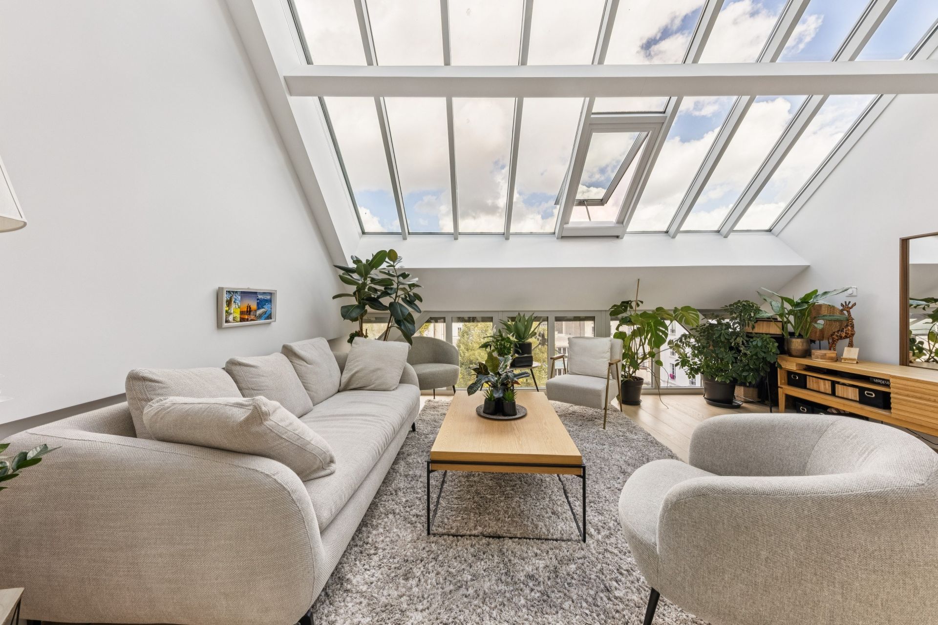 luxury apartment 3 Rooms for sale on PARIS (75016)