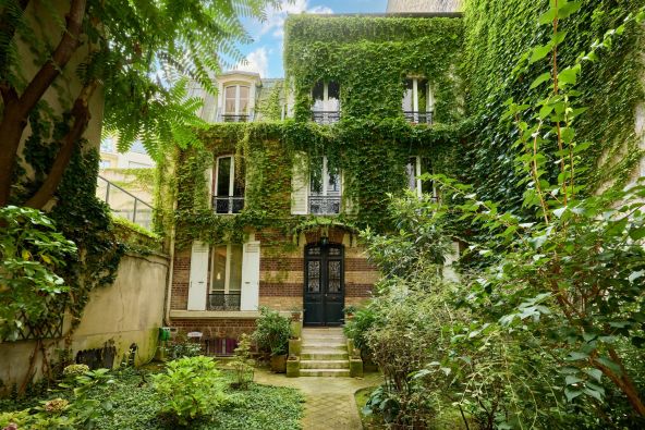 Vente Maison de luxe Paris 17 14&nbsp;Pièces 368.8&nbsp;m²