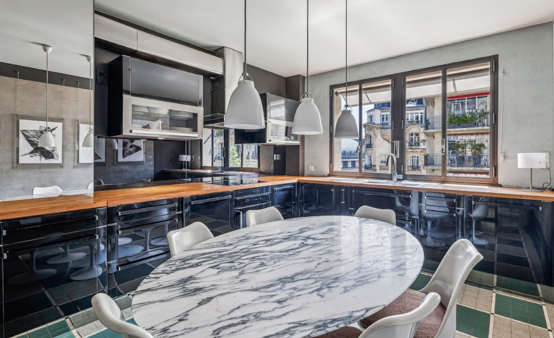 luxury apartment 4 Rooms for sale on PARIS (75016)