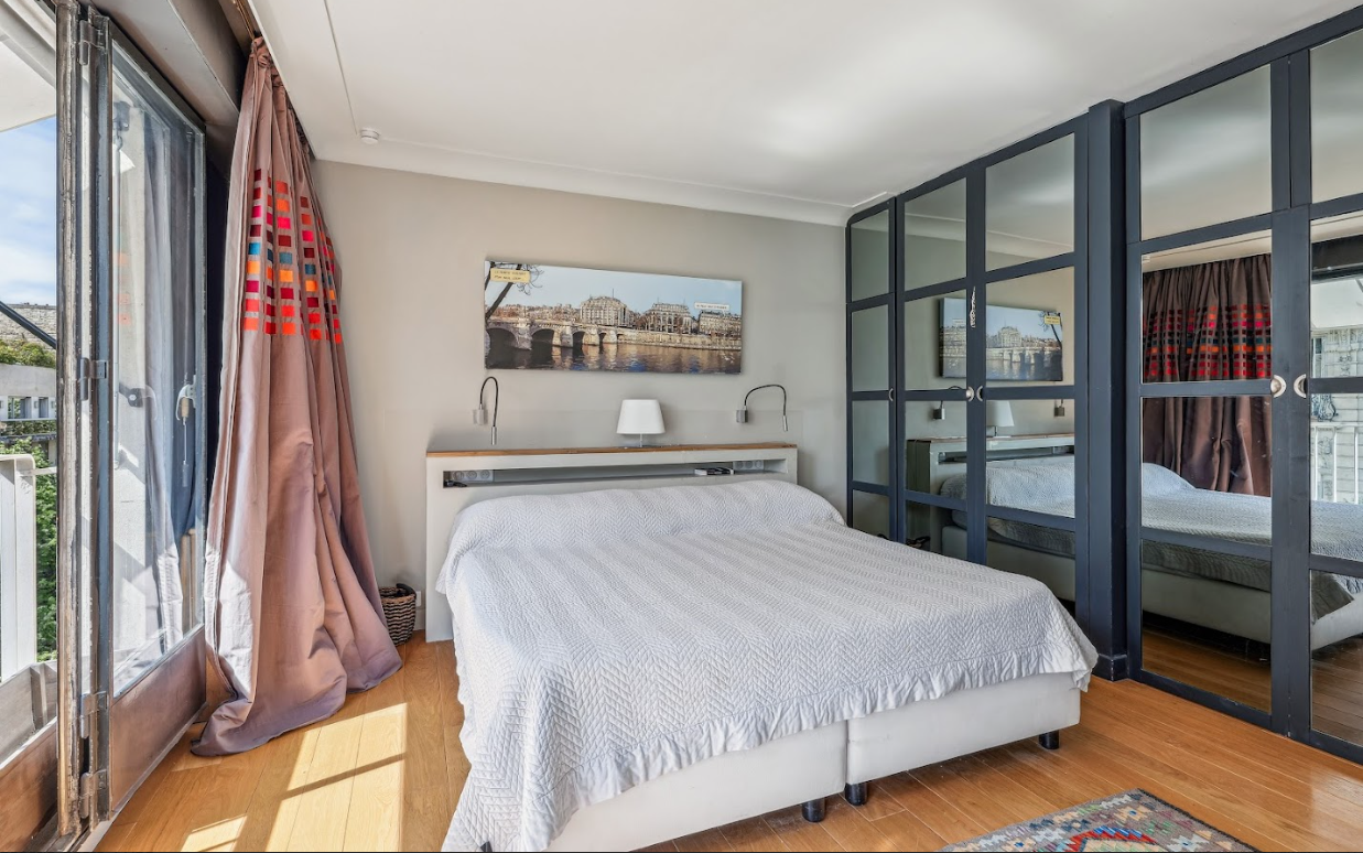 luxury apartment 4 Rooms for sale on PARIS (75016)