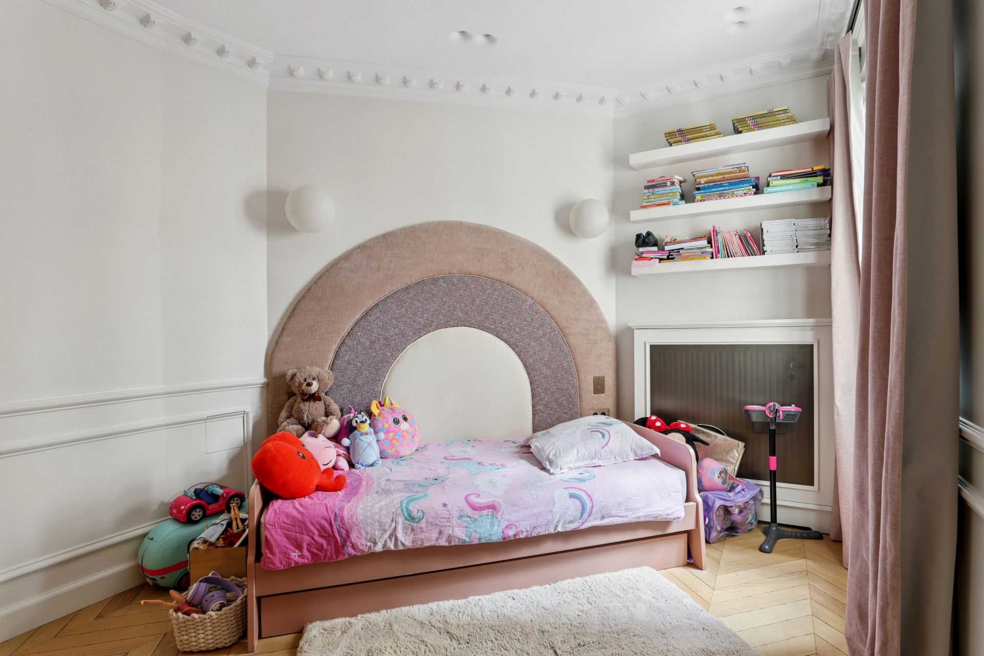 luxury apartment 4 Rooms for sale on NEUILLY SUR SEINE (92200)