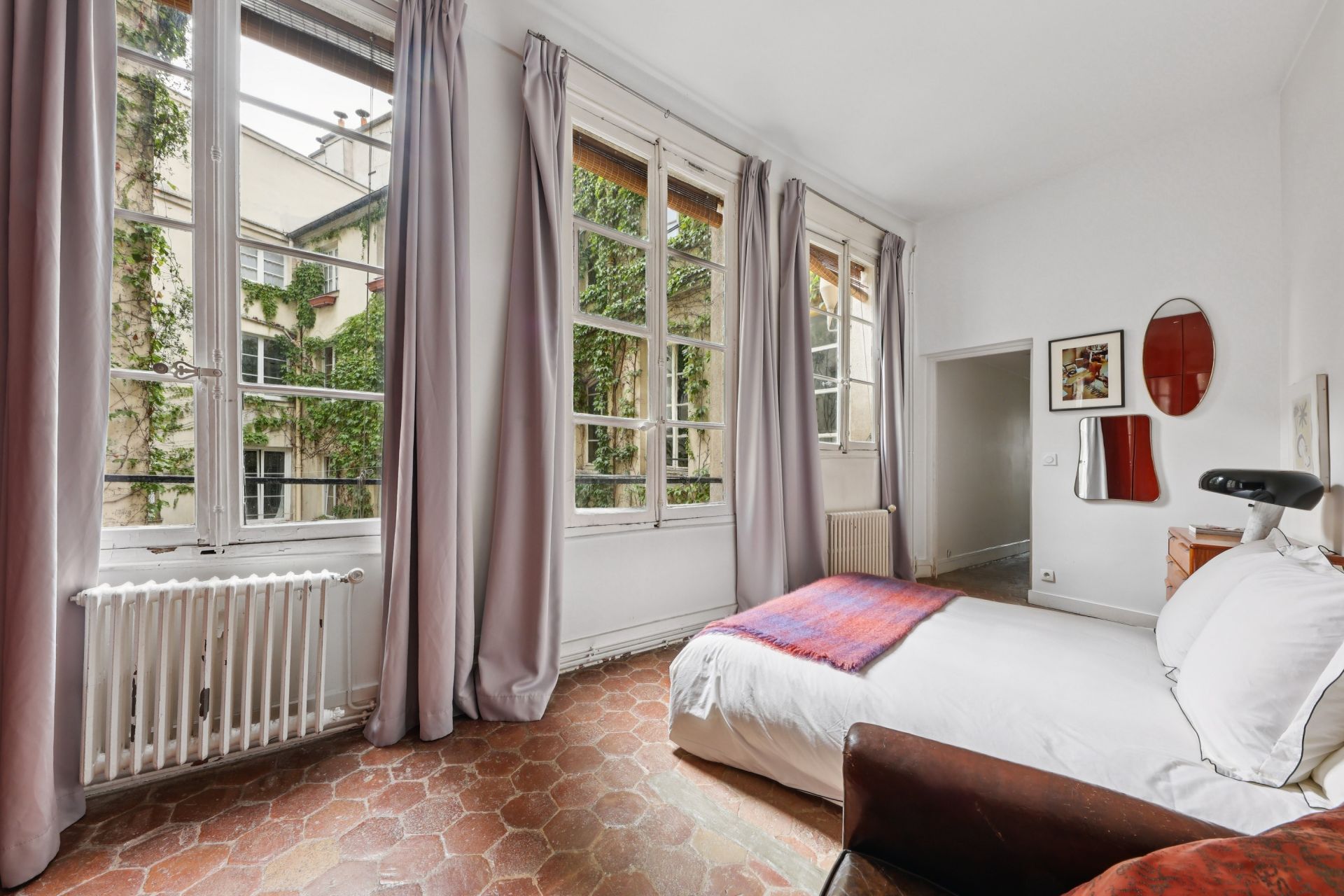 luxury apartment 4 Rooms for sale on PARIS (75003)