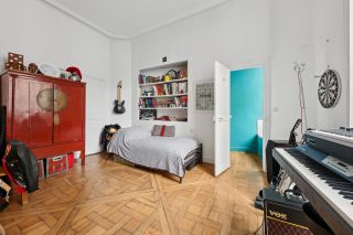 luxury apartment 4 Rooms for sale on PARIS (75003)