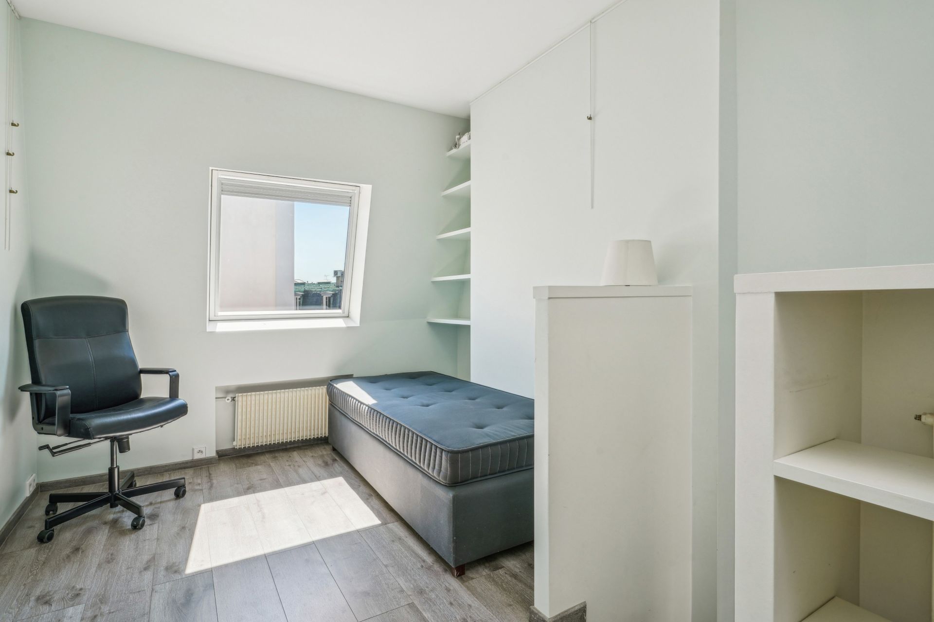 luxury apartment 4 Rooms for sale on PARIS (75017)