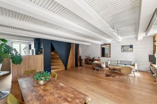 luxury apartment 6 Rooms for sale on PARIS (75018)