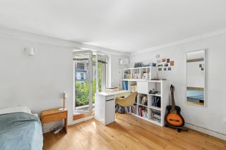 luxury apartment 6 Rooms for sale on PARIS (75018)
