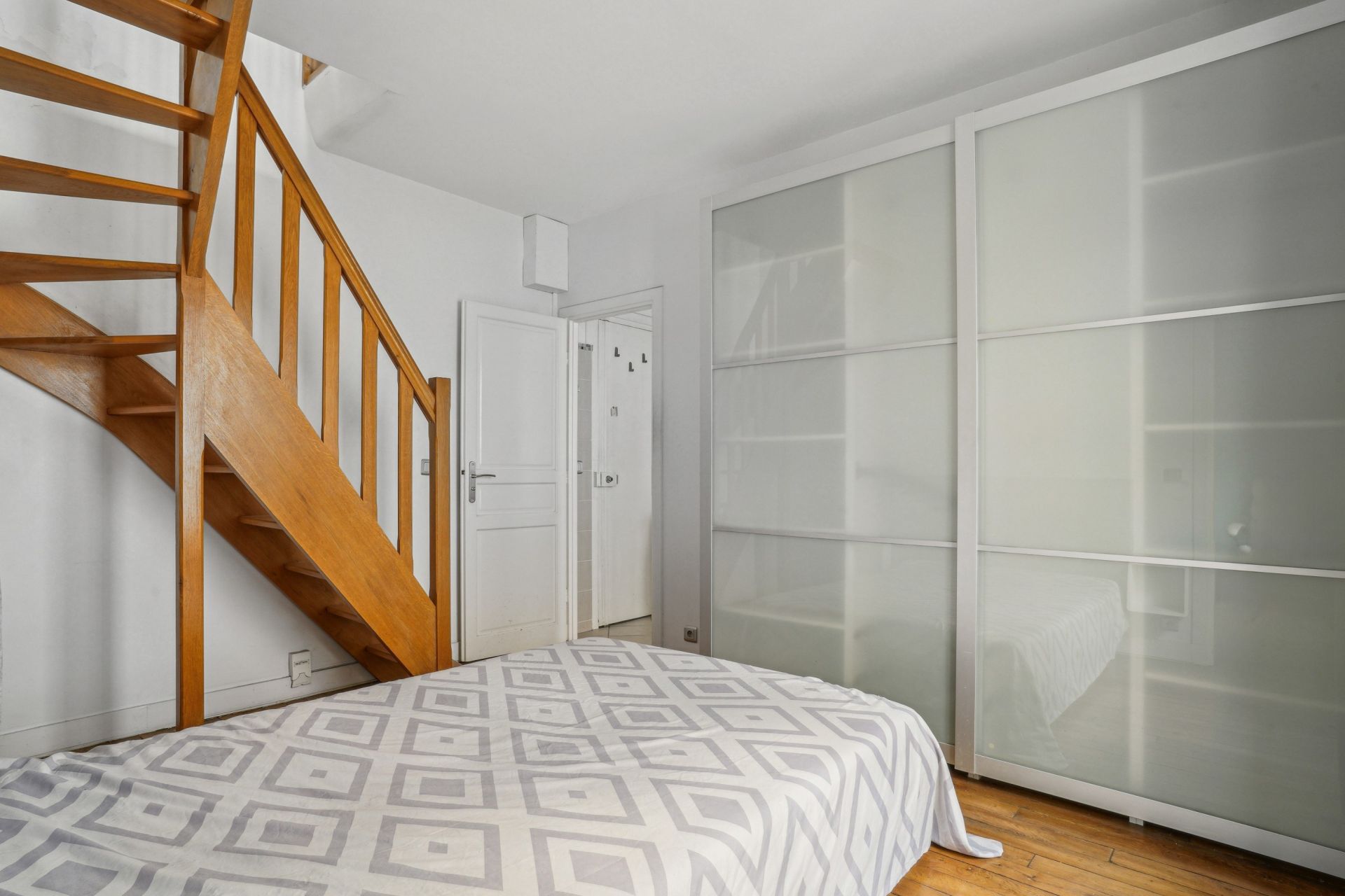 luxury apartment 3 Rooms for sale on PARIS (75011)