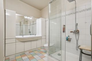 luxury apartment 4 Rooms for sale on NEUILLY SUR SEINE (92200)