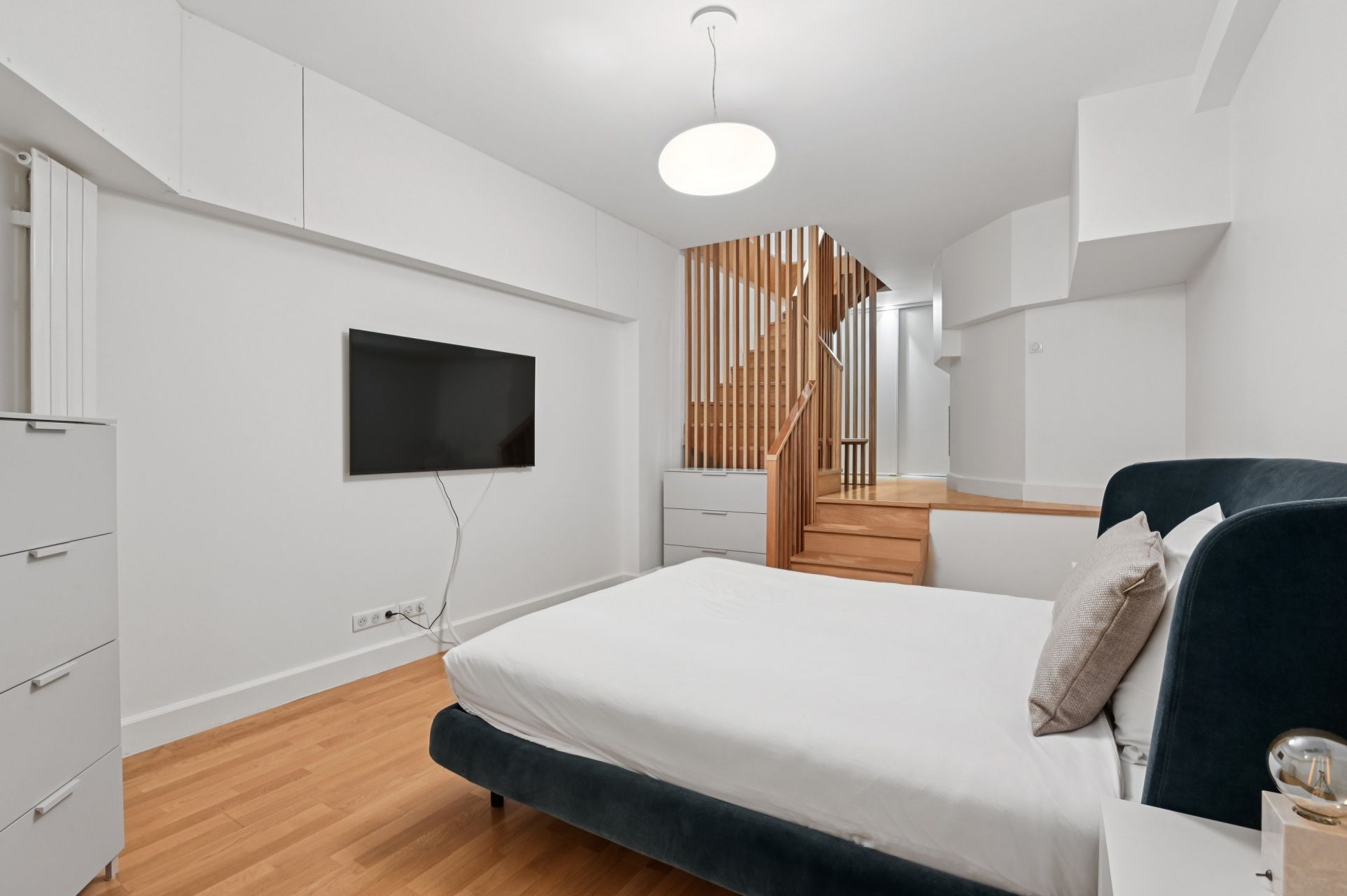 luxury apartment 2 Rooms for sale on PARIS (75016)