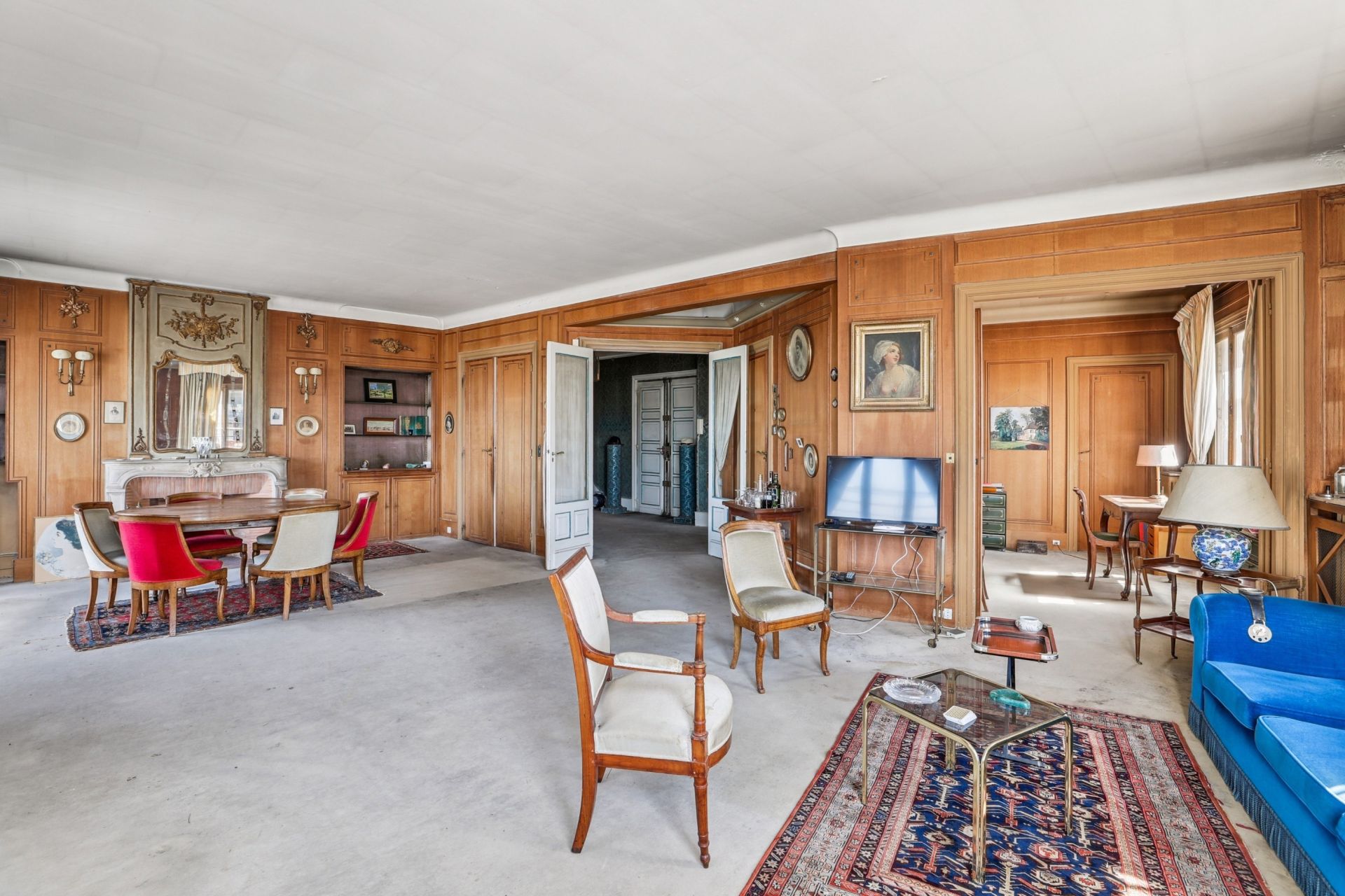 luxury apartment 6 Rooms for sale on PARIS (75016)