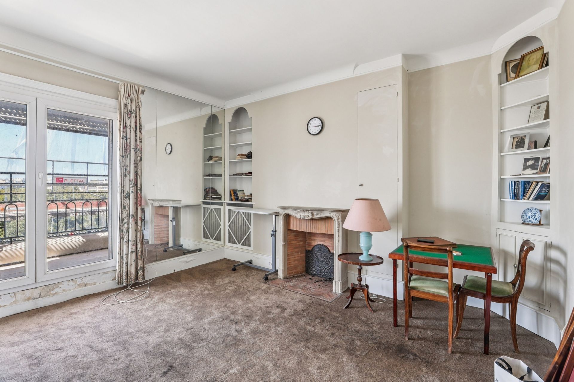 luxury apartment 6 Rooms for sale on PARIS (75016)