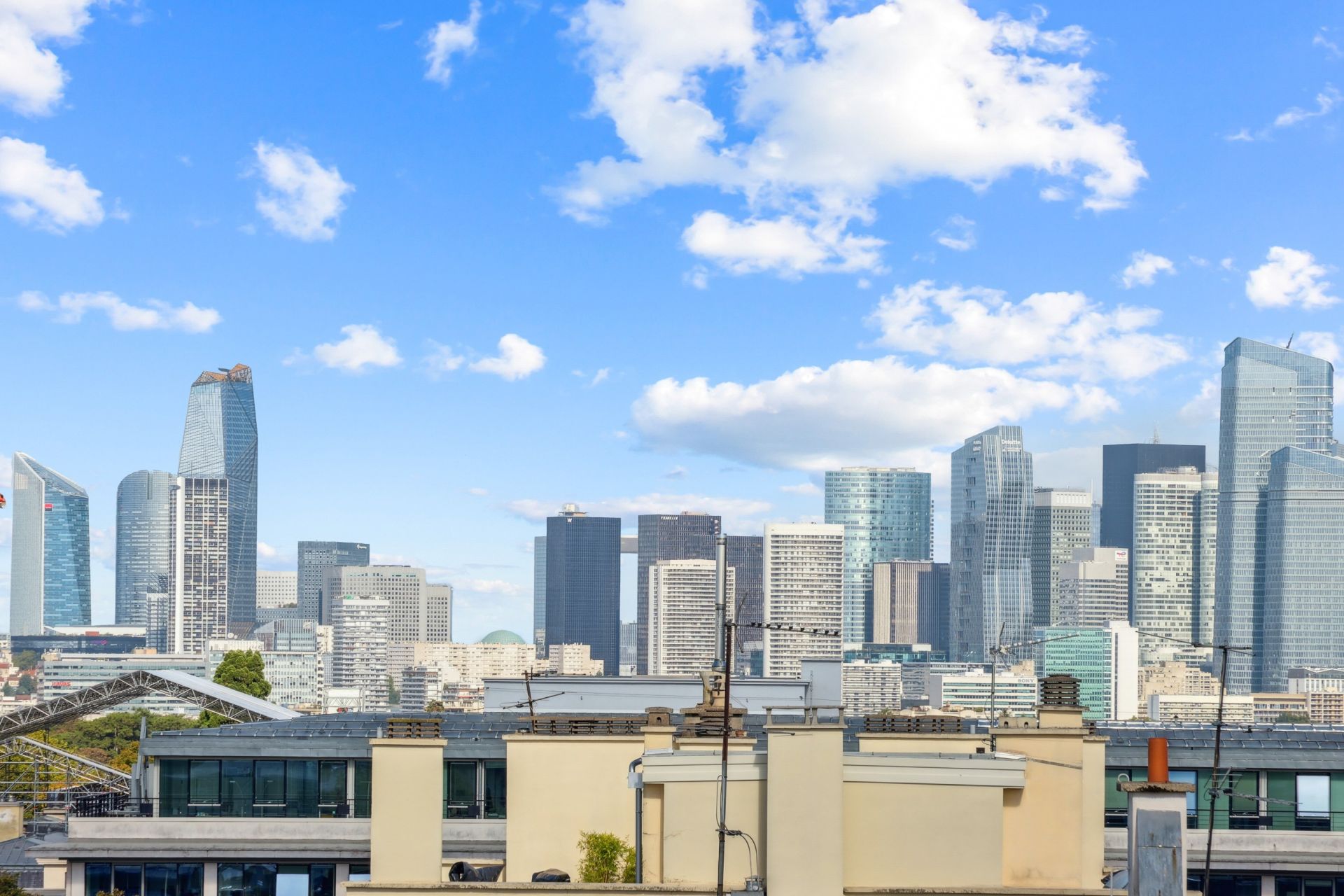 luxury apartment 6 Rooms for sale on PARIS (75016)