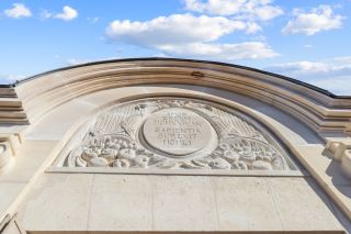 luxury apartment 6 Rooms for sale on PARIS (75016)