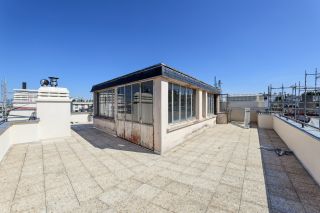 luxury apartment 6 Rooms for sale on PARIS (75016)