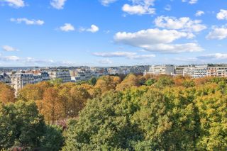 luxury apartment 6 Rooms for sale on PARIS (75016)