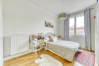 luxury house 9 Rooms for sale on NEUILLY SUR SEINE (92200)